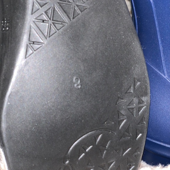 UGG rain boots womens size 8 - Picture 4 of 5